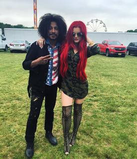 Justina Valentine feet photo thumbnail