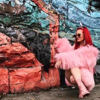 Justina Valentine feet photo thumbnail