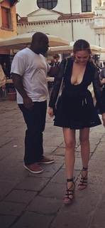 Chrissy Teigen feet photo thumbnail