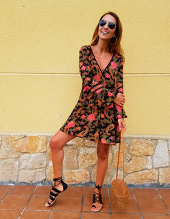 Paula Echevarría feet photo thumbnail