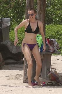 Diane Kruger feet photo thumbnail
