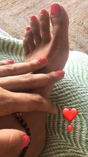 Irene Junquera feet photo thumbnail