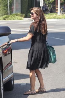 Selma Blair feet photo thumbnail