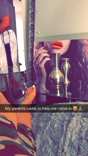 Jilly Anais feet photo thumbnail