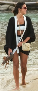 Bruna Marquezine feet photo thumbnail