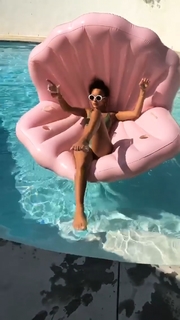 Ashley Madekwe feet photo thumbnail