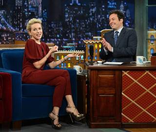 Naomi Watts feet photo thumbnail