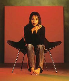 Regina Hall feet photo thumbnail