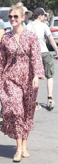 January Jones feet photo thumbnail