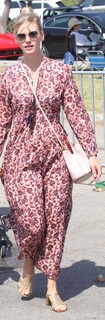 January Jones feet photo thumbnail