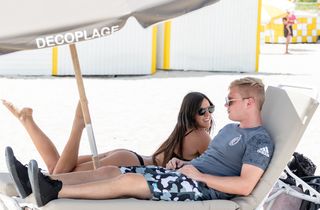 Claudia Romani feet photo thumbnail
