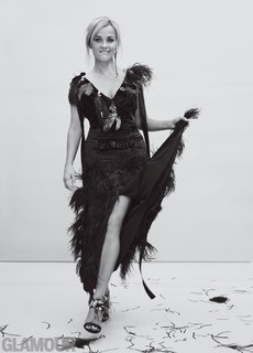 Reese Witherspoon feet photo thumbnail