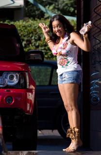 La La Anthony feet photo thumbnail
