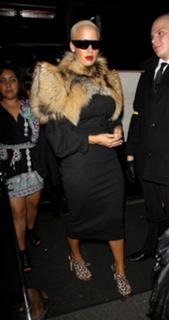 Amber Rose feet photo thumbnail