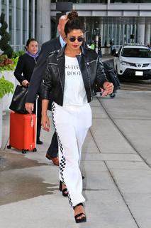 Priyanka Chopra Jonas feet photo thumbnail