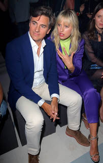 Karolina Kurkova feet photo thumbnail