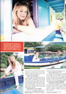 Claudia Schiffer feet photo thumbnail