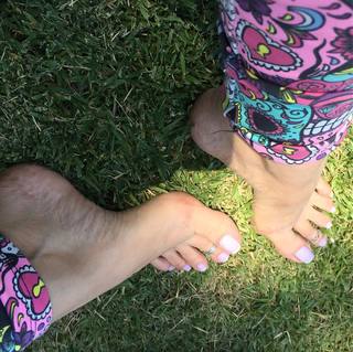Karin Klemp feet photo thumbnail