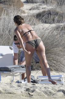 Eva Longoria feet photo thumbnail