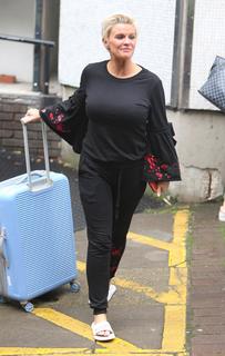 Kerry Katona feet photo thumbnail