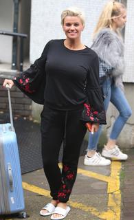 Kerry Katona feet photo thumbnail