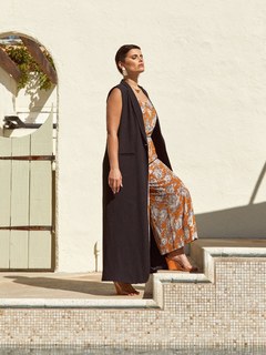 Nelly Furtado feet photo thumbnail
