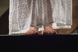 Joss Stone feet photo thumbnail