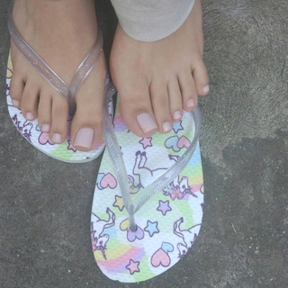 Isa Pes feet photo thumbnail