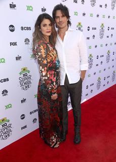 Nikki Reed feet photo thumbnail