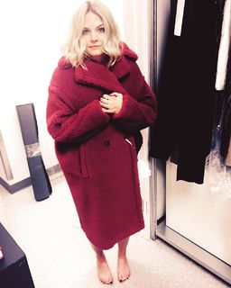 Jennifer Morrison feet photo thumbnail