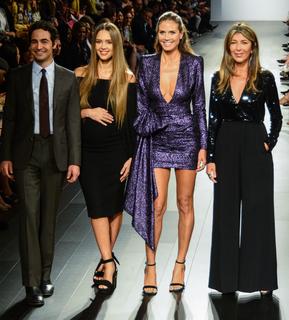Heidi Klum feet photo thumbnail