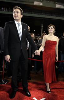 Drew Barrymore feet photo thumbnail