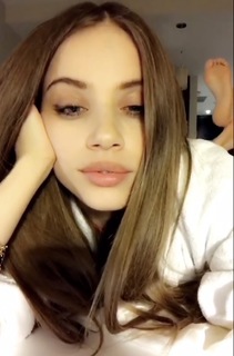 Xenia Tchoumitcheva feet photo thumbnail
