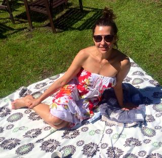 Anna Popek feet photo thumbnail