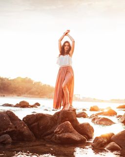 Dorra Zarrouk feet photo thumbnail