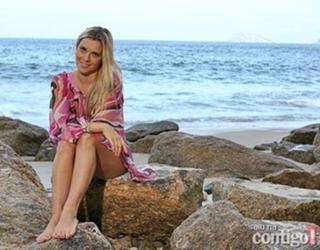Carolina Dieckmann feet photo thumbnail