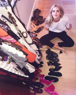Chiara Ferragni feet photo thumbnail