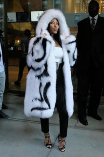 Nicki Minaj feet photo thumbnail