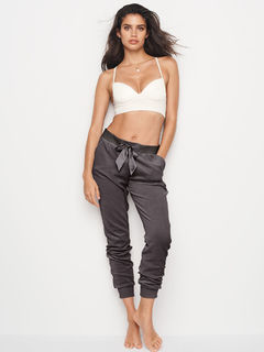 Sara Sampaio feet photo thumbnail