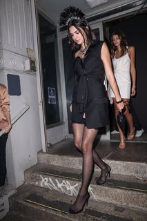Kendall Jenner feet photo thumbnail