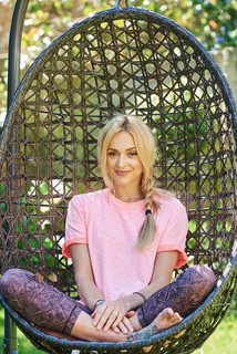 Fearne Cotton feet photo thumbnail