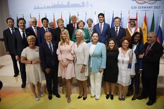 Ivanka Trump feet photo thumbnail