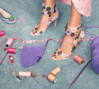 Katy Perry feet photo thumbnail