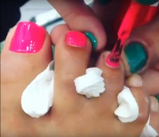 Shay Mitchell feet photo thumbnail