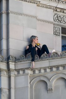 Cara Delevingne feet photo thumbnail