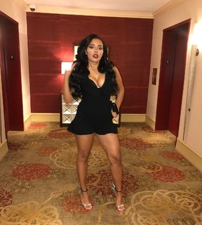 Angela Simmons feet photo thumbnail