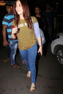 Tamannaah Bhatia feet photo thumbnail