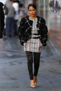 Jada Pinkett Smith feet photo thumbnail