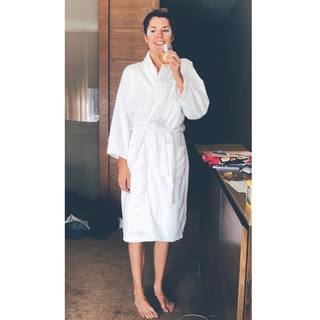 Grace Helbig feet photo thumbnail