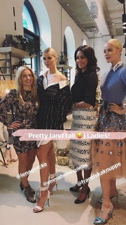 Lena Gercke feet photo thumbnail